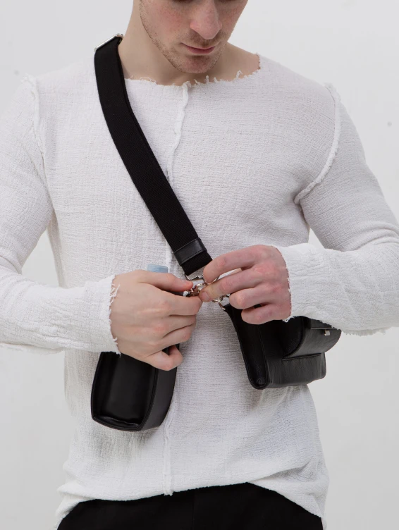 Подвесной кожаный карман для бутылки воды черный