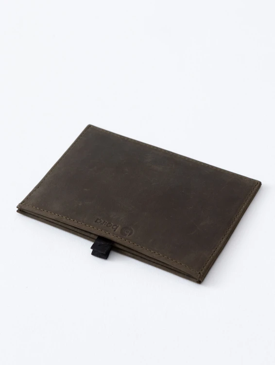 Кожаная обложка-карман для паспорта зеленая с винтажным эффектом