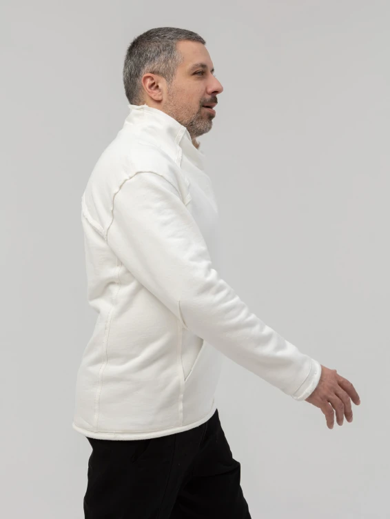 Хлопковый белый свитер-свитшот