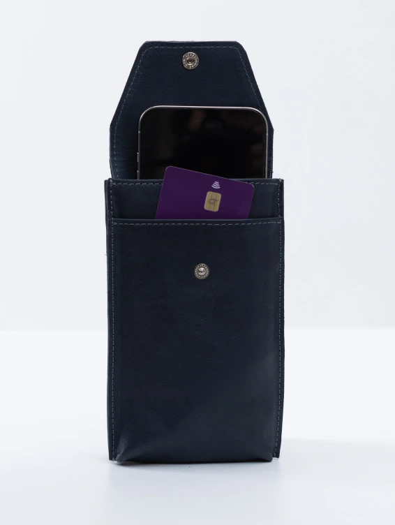 Кожаный подвесной чехол для телефона синий