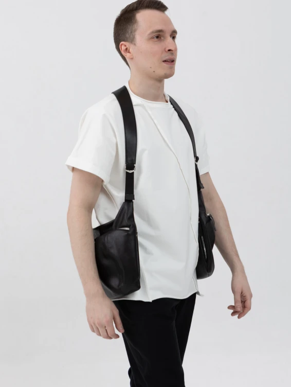 Кожаный жилет черный