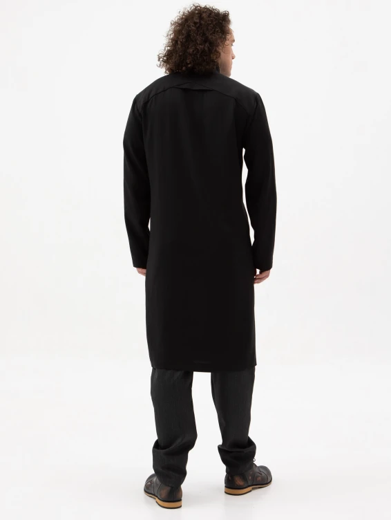 Длинная черная рубашка из вискозы