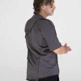 Асимметричная футболка темно-серая, вид сбоку