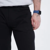 Брюки хлопковые черные, крупный план спереди