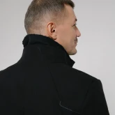 Жакет кирзовый черный, крупный план сзади