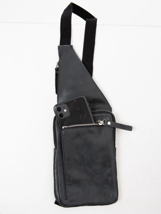 Кожаная сумка-карман темно-серого цвета