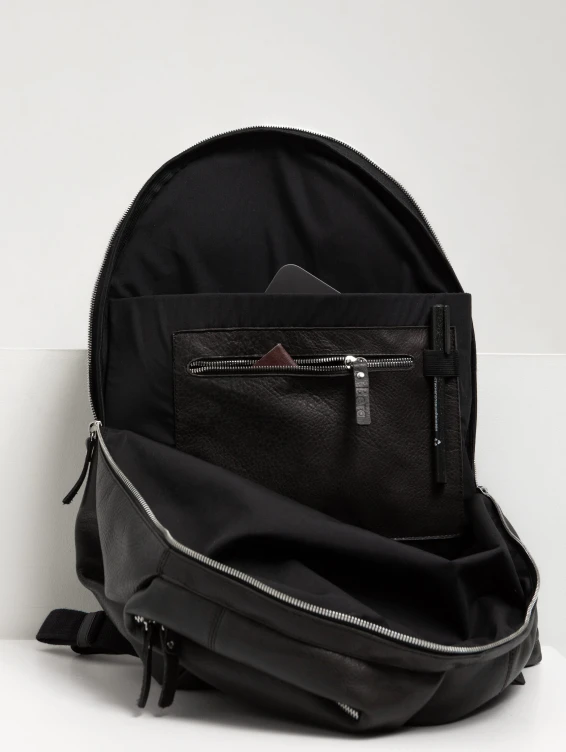Рюкзак кожаный черный