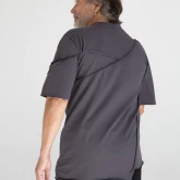 Асимметричная футболка темно-серая, вид сзади