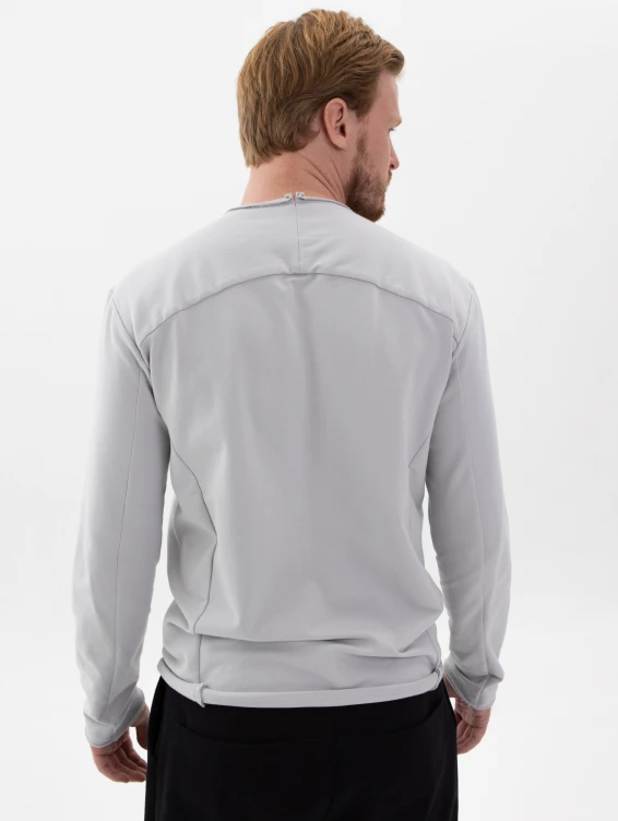 Футболка с длинным рукавом светло-серая