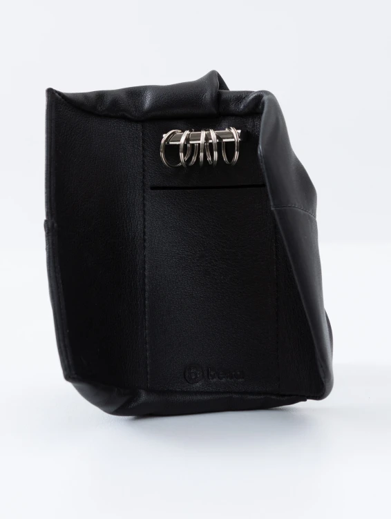 Кожаная ключница черная