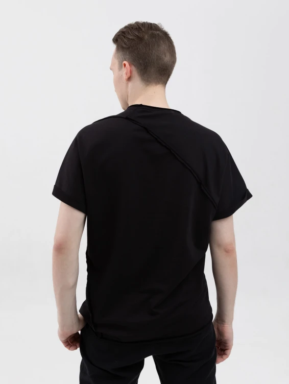 Асимметричная футболка с подвернутыми рукавами черная