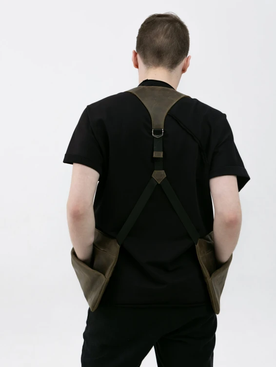 Кожаный жилет зеленый с винтажным эффектом