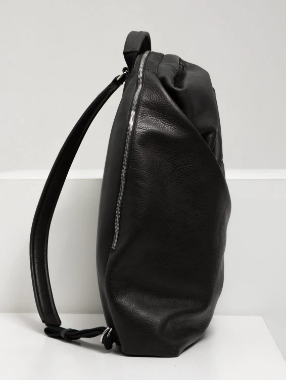 Рюкзак кожаный черный