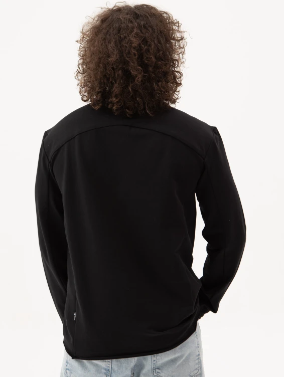 Футболка с длинным рукавом черная