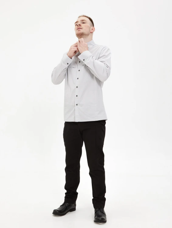 Рубашка с нагрудными карманами светло-серая