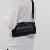 Кожаная сумка с очечником черная - изображение 8