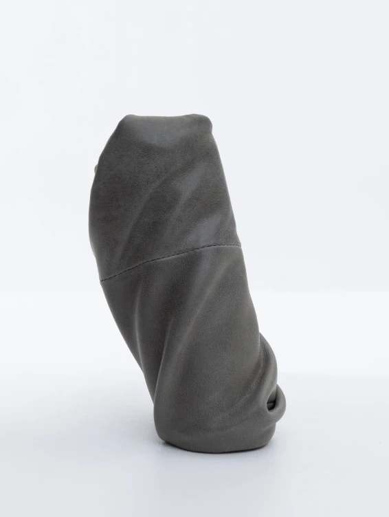 Кожаная ключница серая