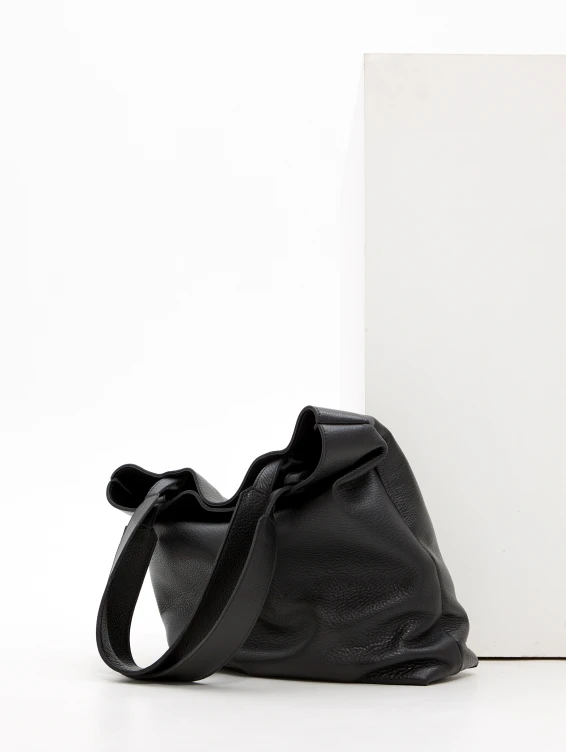 Кожаная сумка-тоут черная