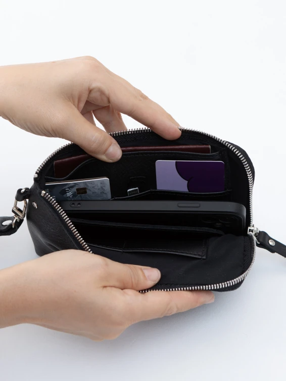 Кожаный клатч черный