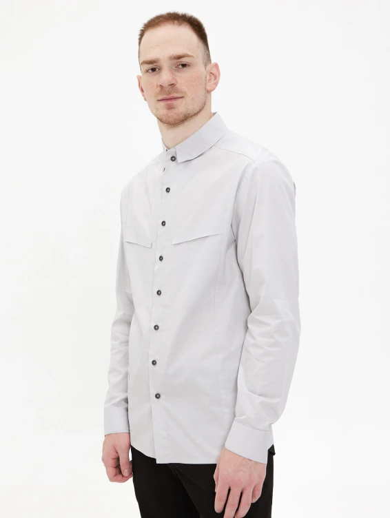 Рубашка с нагрудными карманами светло-серая