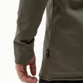 Асимметричная зеленая футболка с длинным рукавом, крупный план манжета рукава