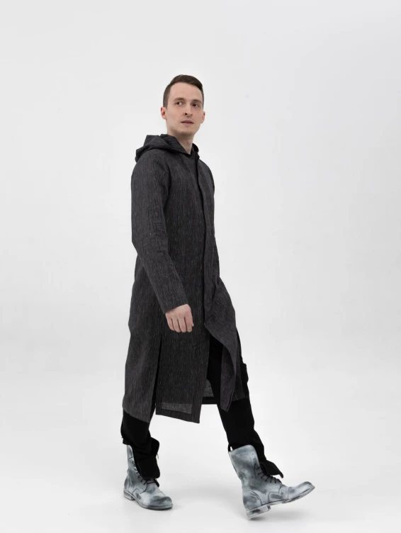 Длинная льняная рубашка с капюшоном черная