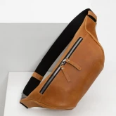 Кожаная поясная сумка рыжая с винтажным эффектом