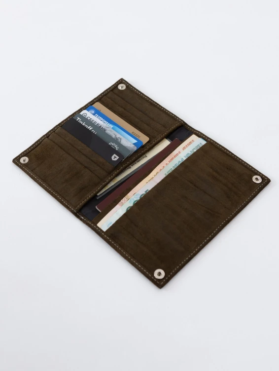 Кожаное портмоне на кнопке зеленое