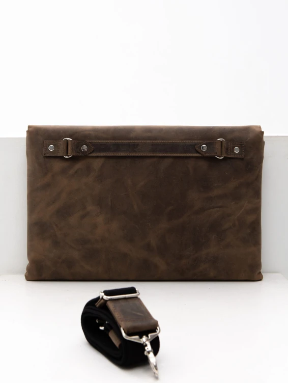 Кожаная сумка-папка для ноутбука коричневая с винтажным эффектом