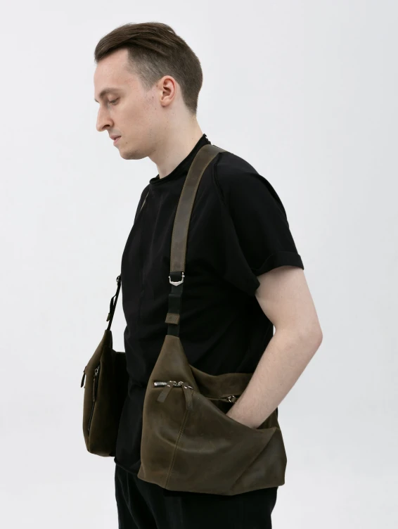 Кожаный жилет зеленый с винтажным эффектом