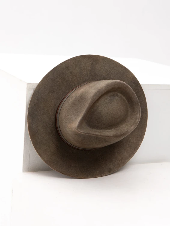 Фетровая шляпа 