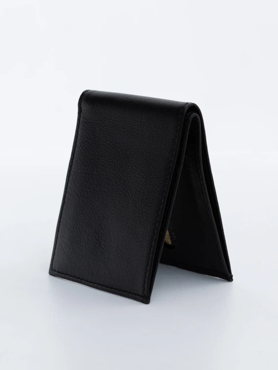 Тонкий кожаный кошелек черный
