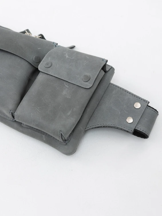 Прямоугольная кожаная поясная сумка серая с винтажным эффектом