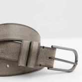 Кожаный пепельно-серый ремень с винтажным эффектом