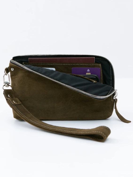 Кожаный клатч зеленый