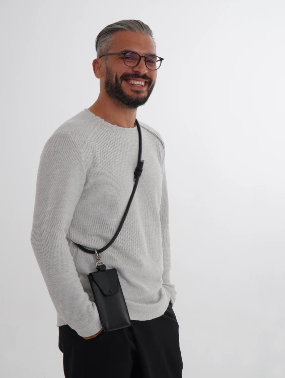 Хлопковый серый свитер