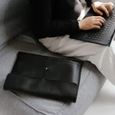 Кожаная сумка-папка для ноутбука черная