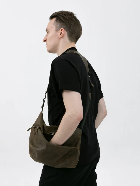 Кожаный жилет зеленый с винтажным эффектом