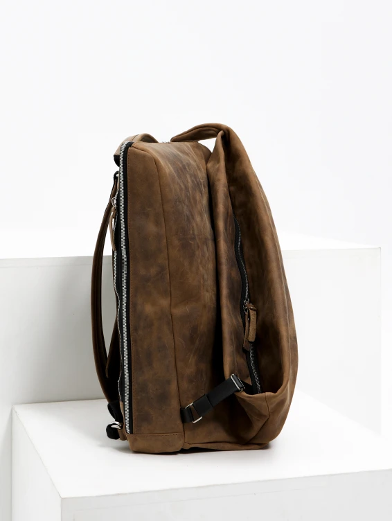 Рюкзак кожаный коричневый с винтажным эффектом