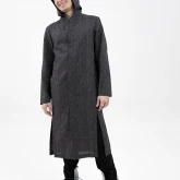 Длинная льняная рубашка с капюшоном черная