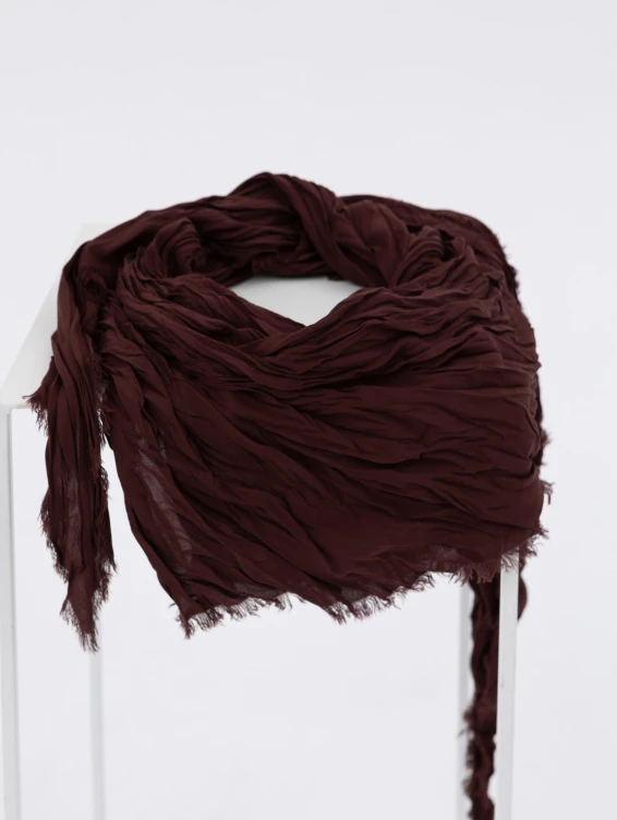 Большой платок на шею коричневый