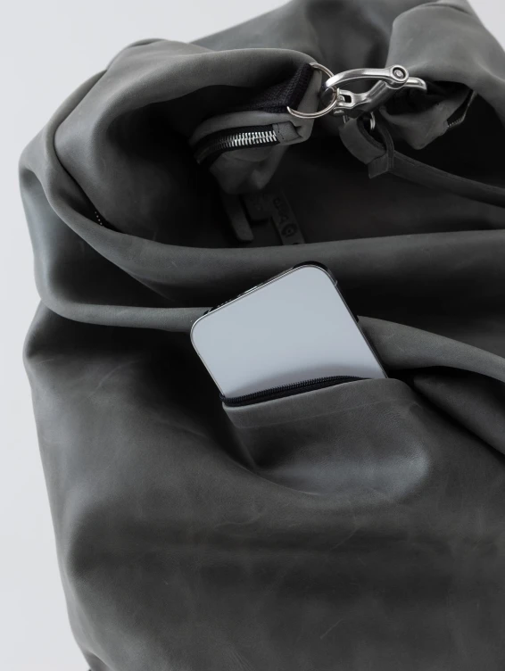 Роллтоп кожаный серый с винтажным эффектом