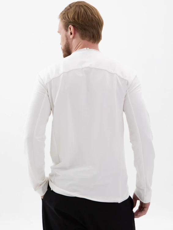 Футболка с длинным рукавом белая