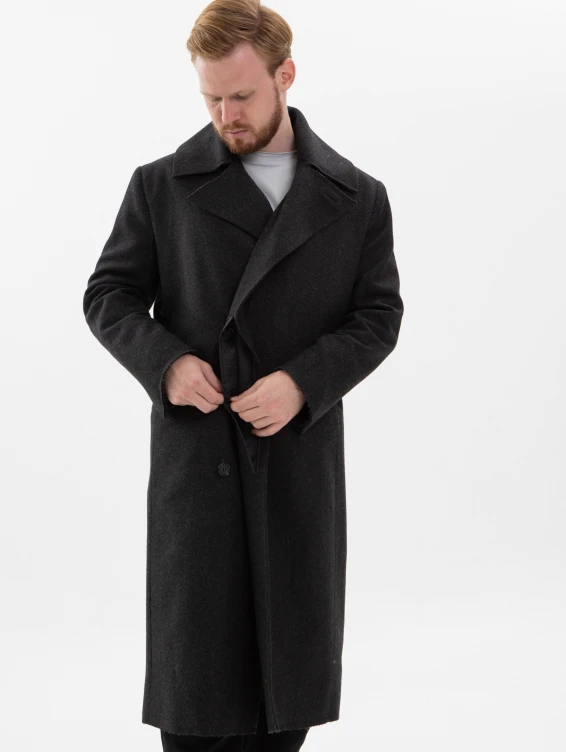 Шерстяное пальто черное в елочку