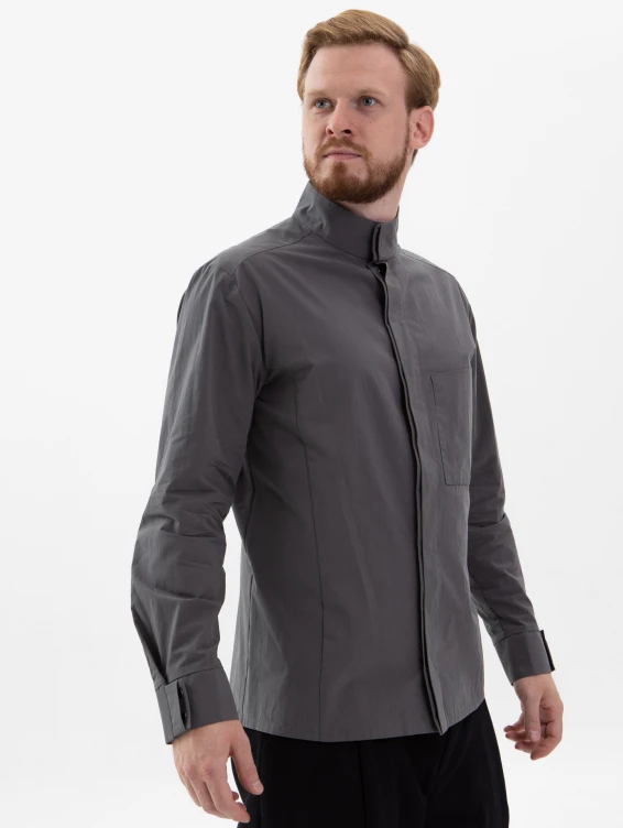 Хлопковая темная рубашка на кнопках