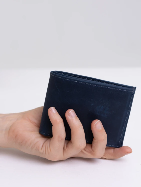 Тонкий кожаный кошелек синий с винтажным эффектом