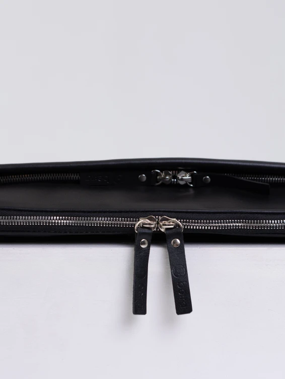 Поясная черная прямоугольная сумка