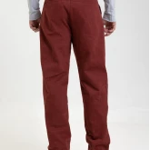 Брюки из джинсы условно красные, вид сзади