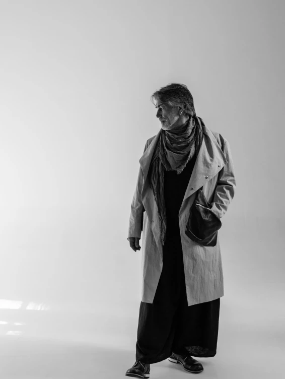 Кожаный жилет черный