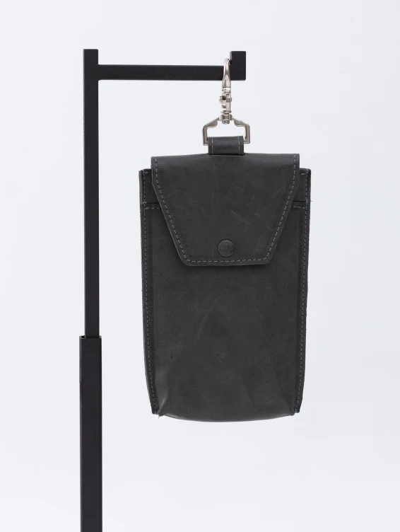 Кожаный подвесной чехол для телефона темно-серый